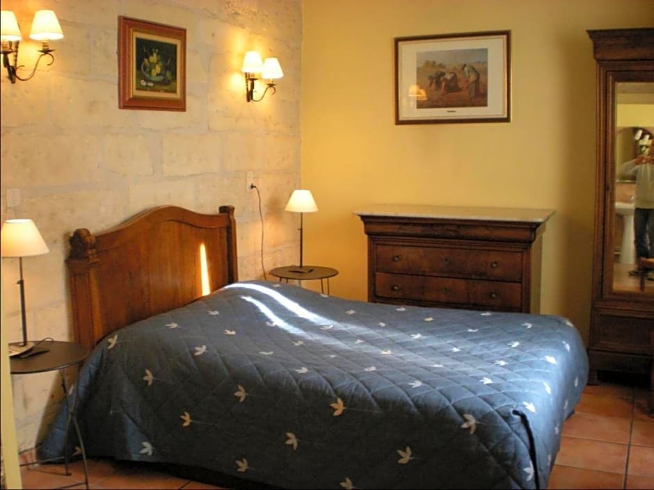 Au Saint Roch - Hôtel et Jardin