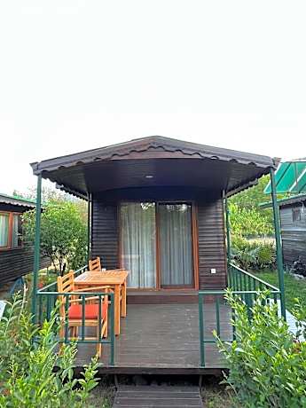 Bungalow - Water Front