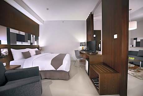 SUITE ROOM