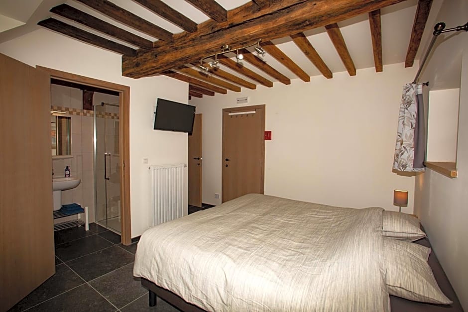 B&B HOTEL IN FERME DE LEUZE nabij Durbuy, eigen laadpalen