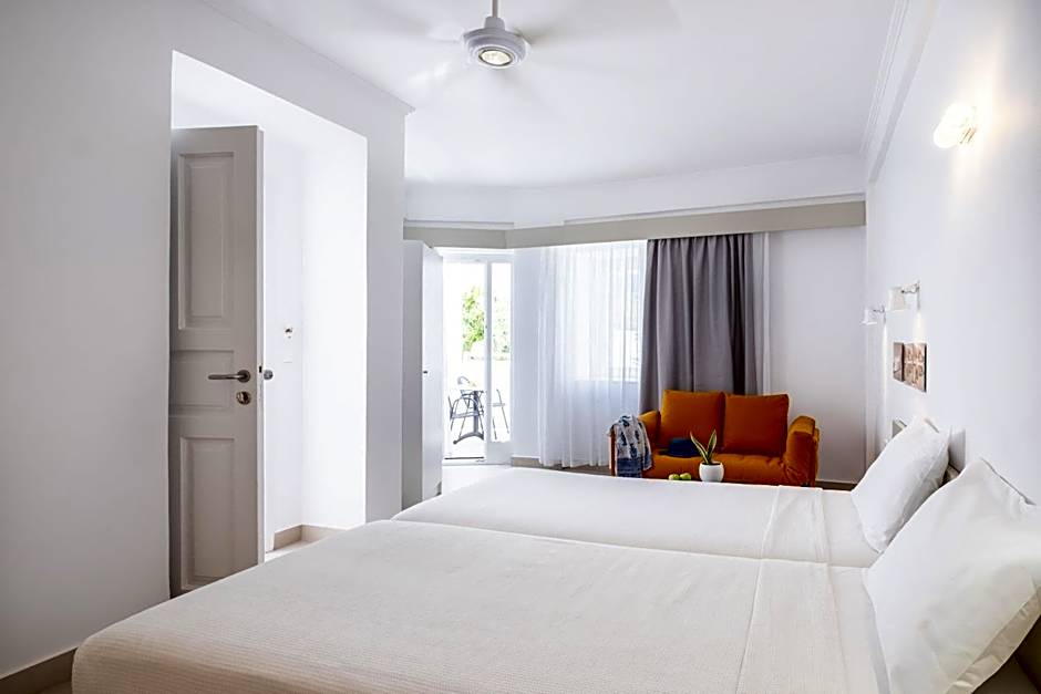 Kamari Beach Hotel