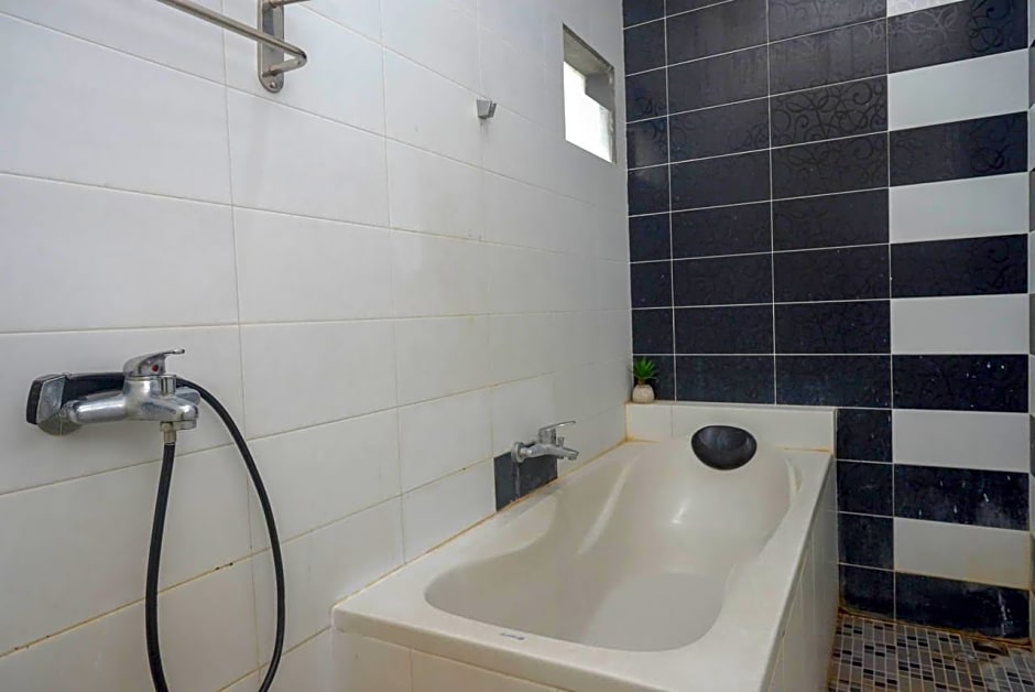 RedDoorz Syariah @ Namira Hotel