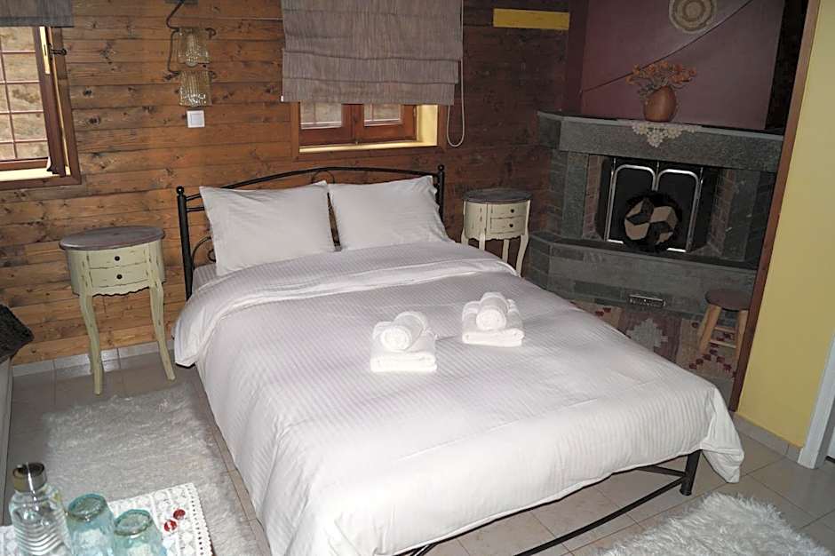 Ikojenia Traditional Lodge