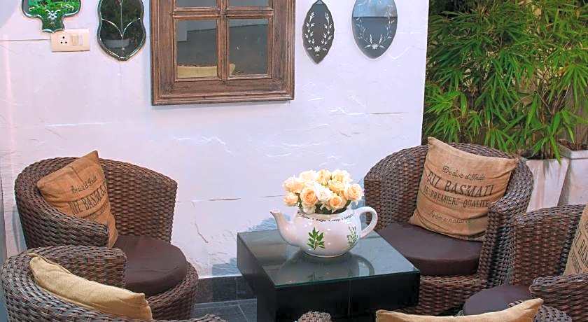 Rockland Hotel C R Park