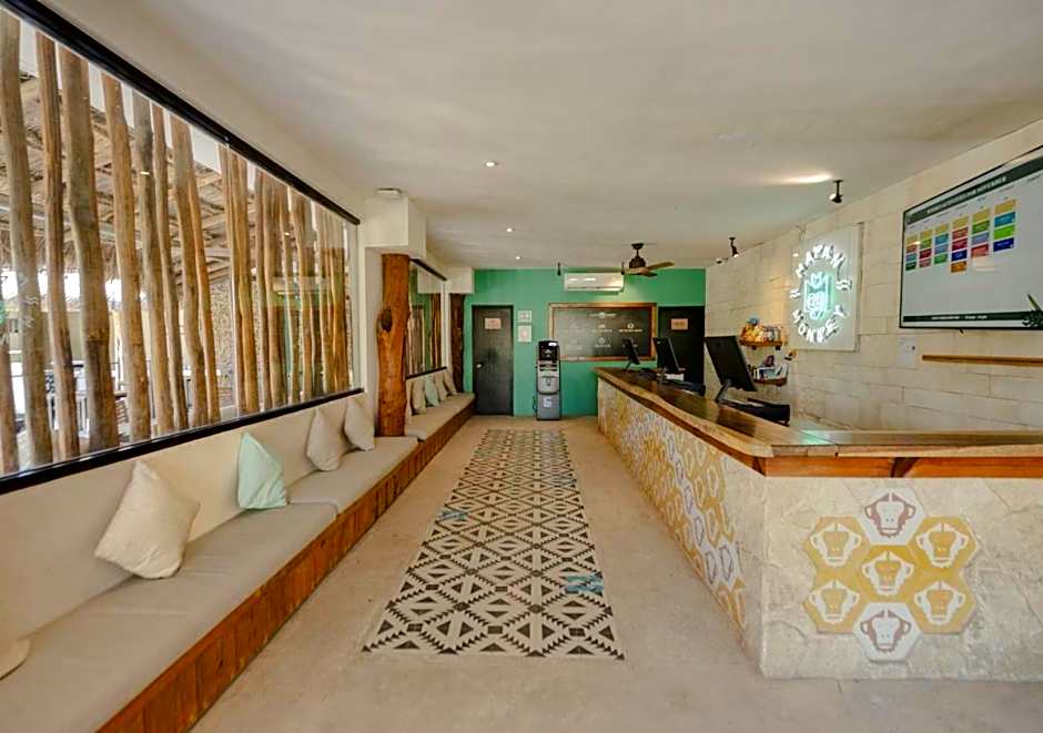 Mayan Monkey Hotel & Hostel Tulum