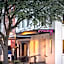 Moxy Columbia Downtown
