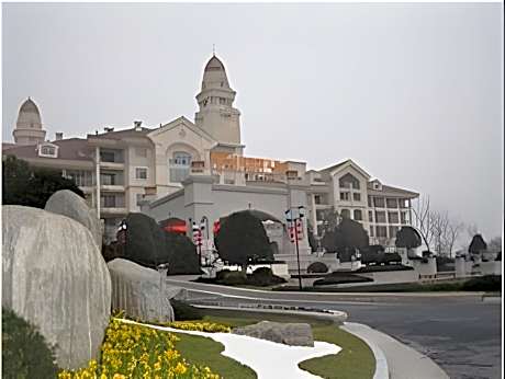 FY - Twin Bed Semi Suite, Garden Balcony