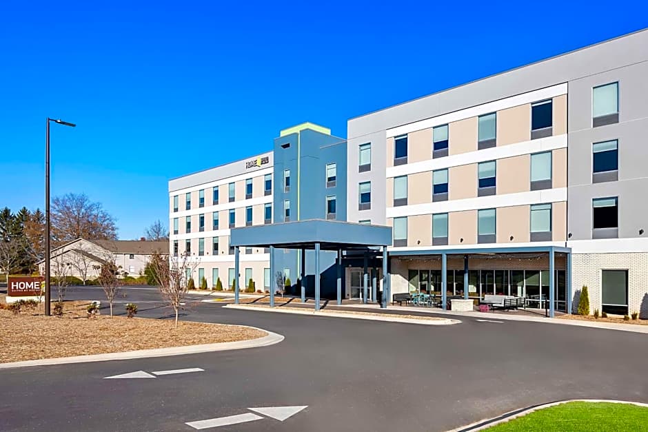 Home2 Suites by Hilton Hendersonville