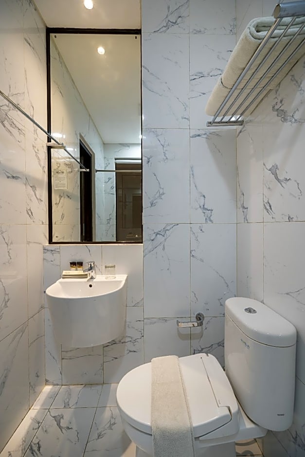 Front One Boutique Karawang