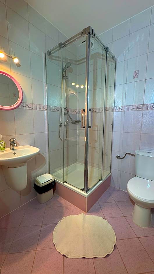 Villa Broniewskiego - Zakopane Apartamenty Pokoje