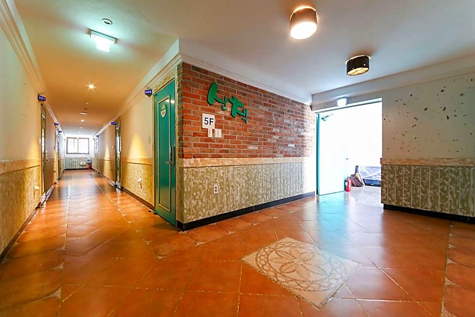 Jeonju Junghwasan-dong YAJA Junghwasan branch