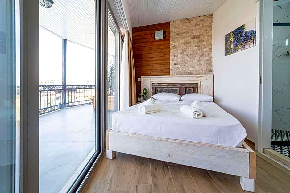 Lunas Alaçatı