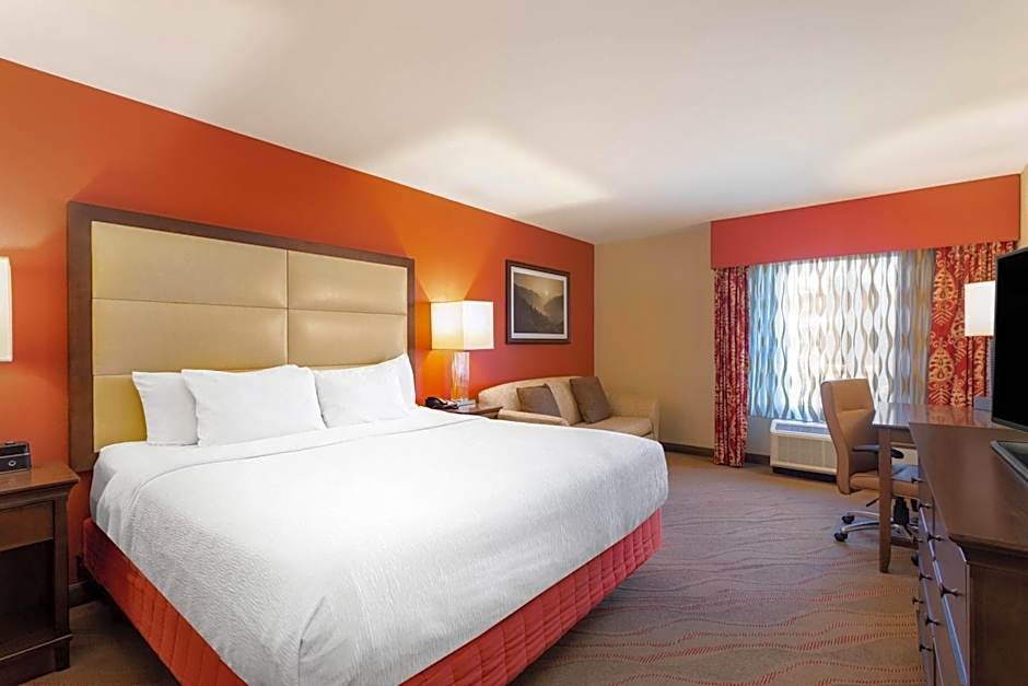 La Quinta Inn & Suites by Wyndham Pigeon Forge