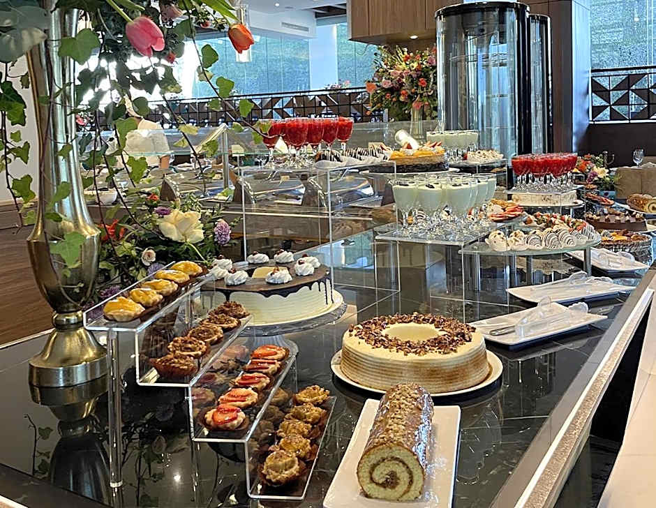 Safi Royal Luxury Metropolitan