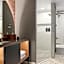 The Berkeley Richmond, Outset Collection by Hilton