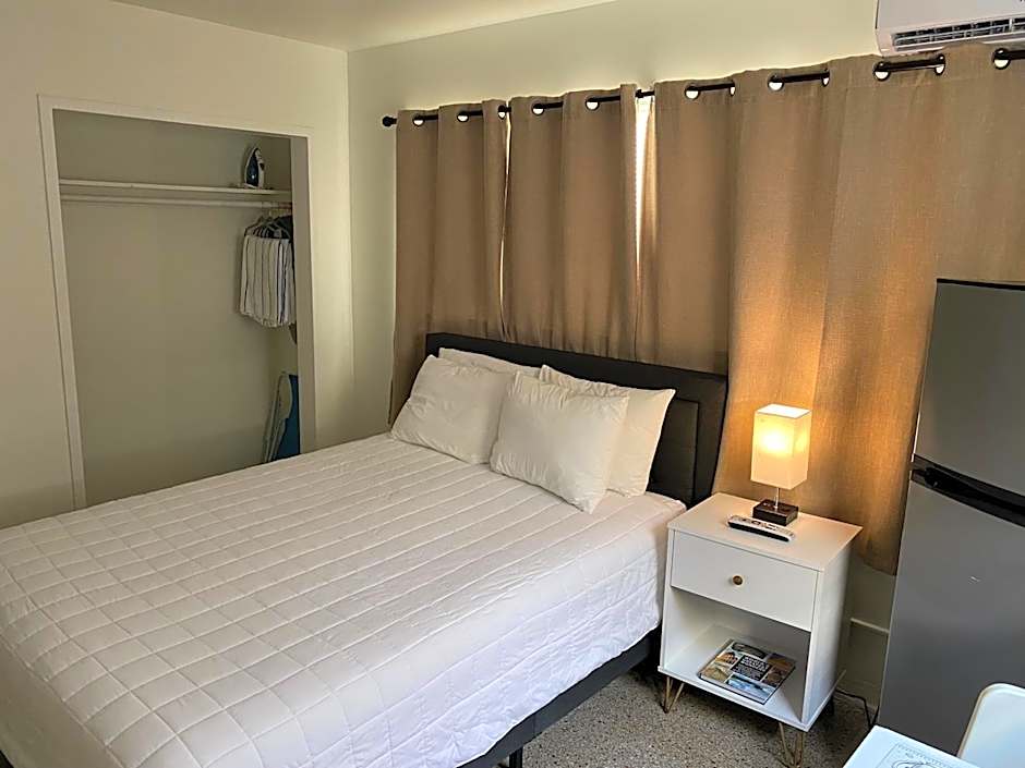 Tiana Beach Inn