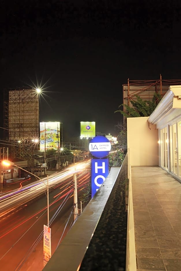 1A EXPRESS HOTEL