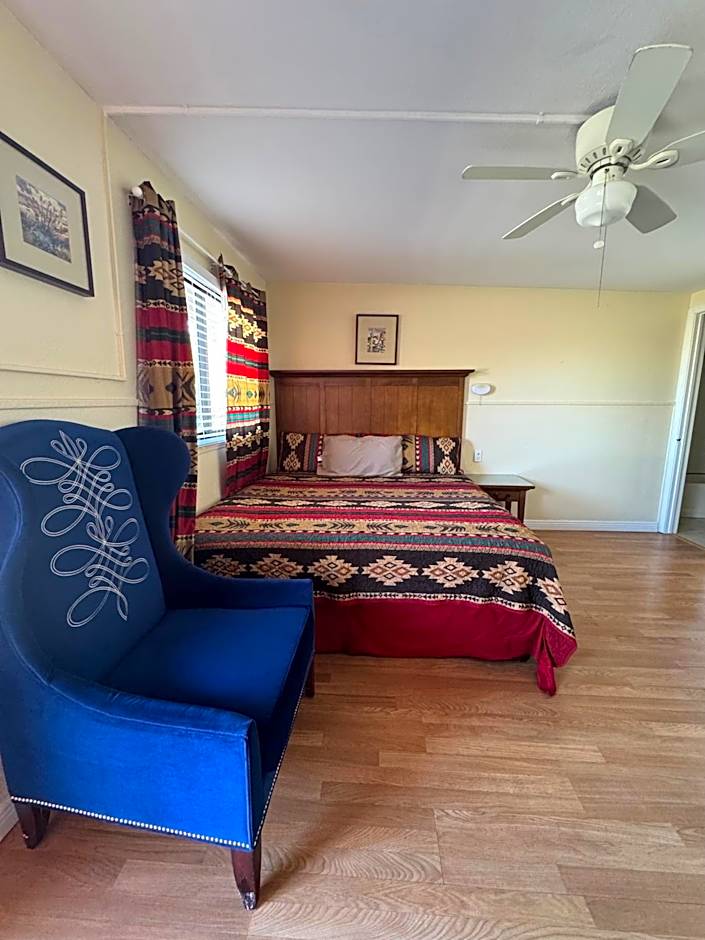 Apache Motel