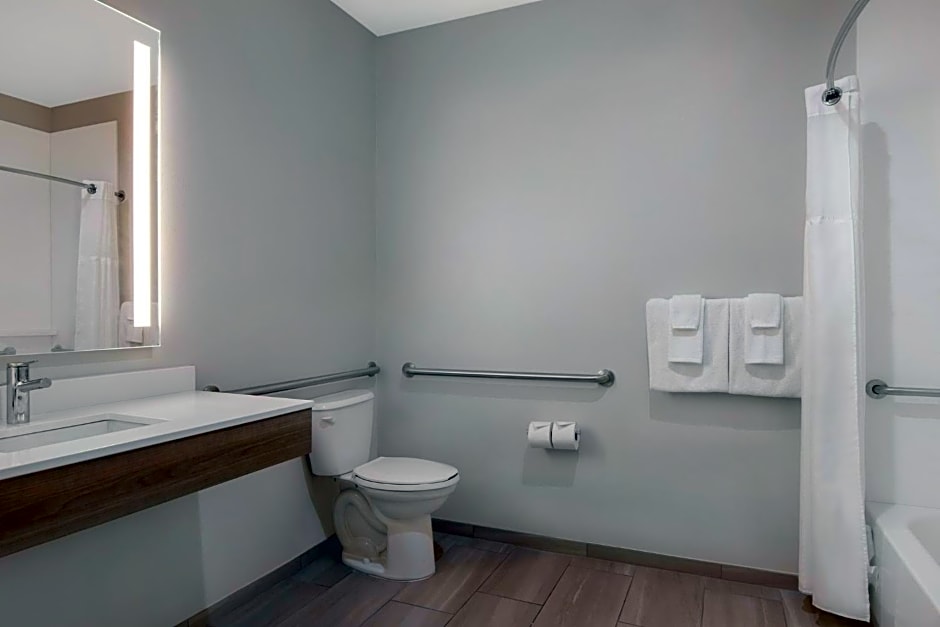Holiday Inn Express Hotel & Suites Prattville South By IHG