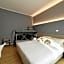 Lainez Rooms & Suites