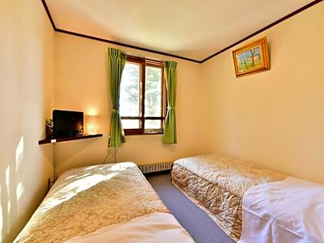 Two connecting rooms with Private Bathroom