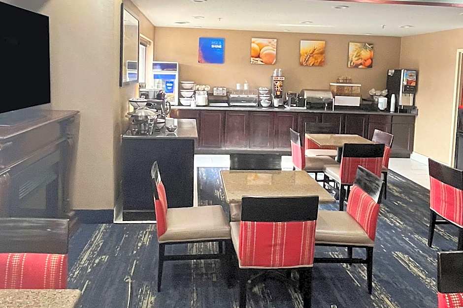 Comfort Inn & Suites Jackson North