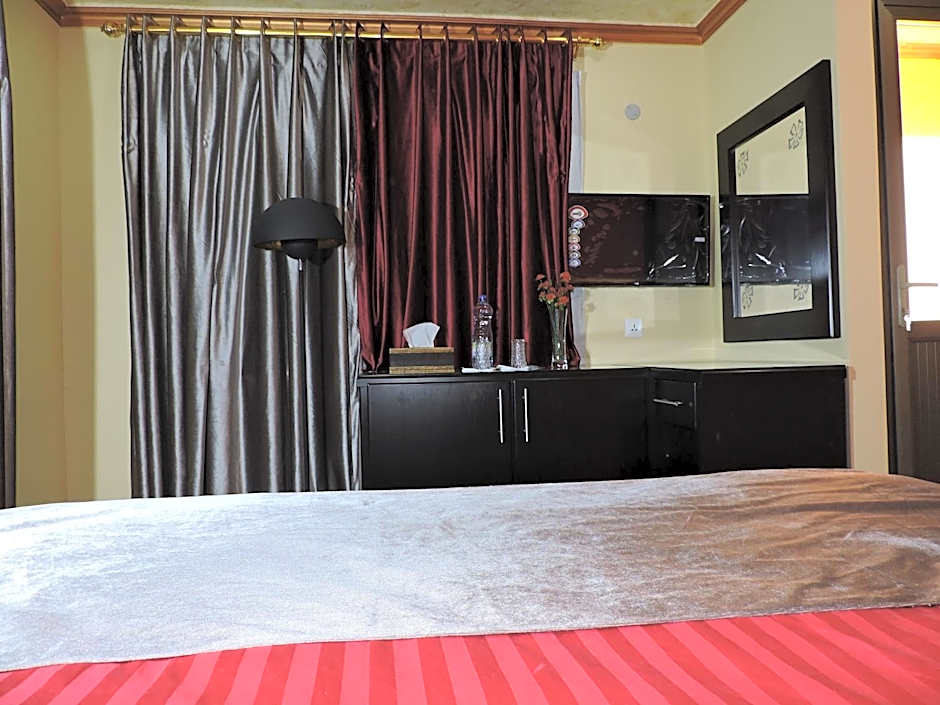 Valentine Inn Luxury