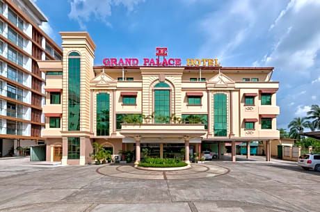 Grand Palace Hotel