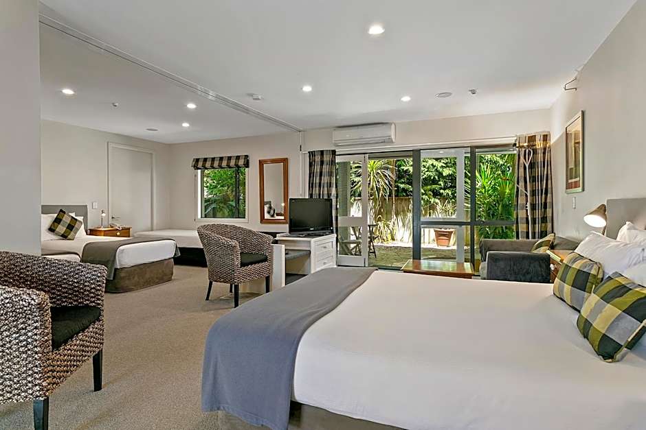 Baycrest Thermal Lodge