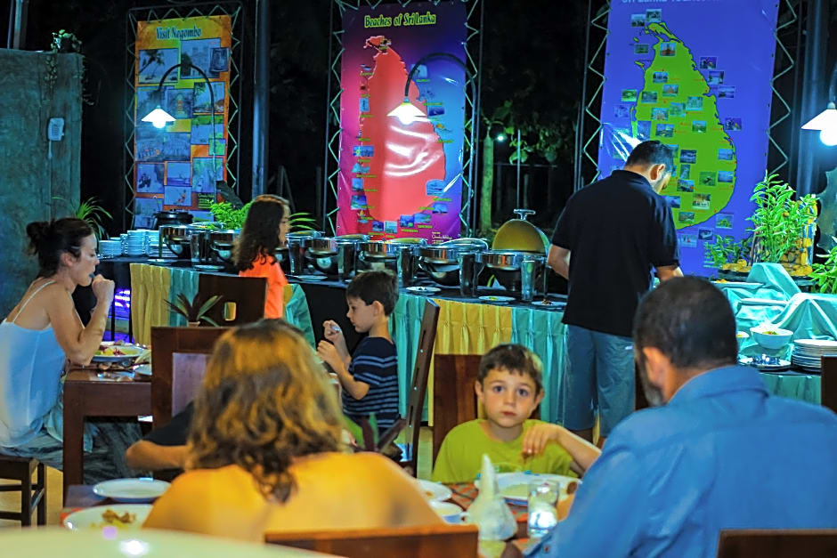 Oreeka Hotels (Katunayake Airport Hotel)