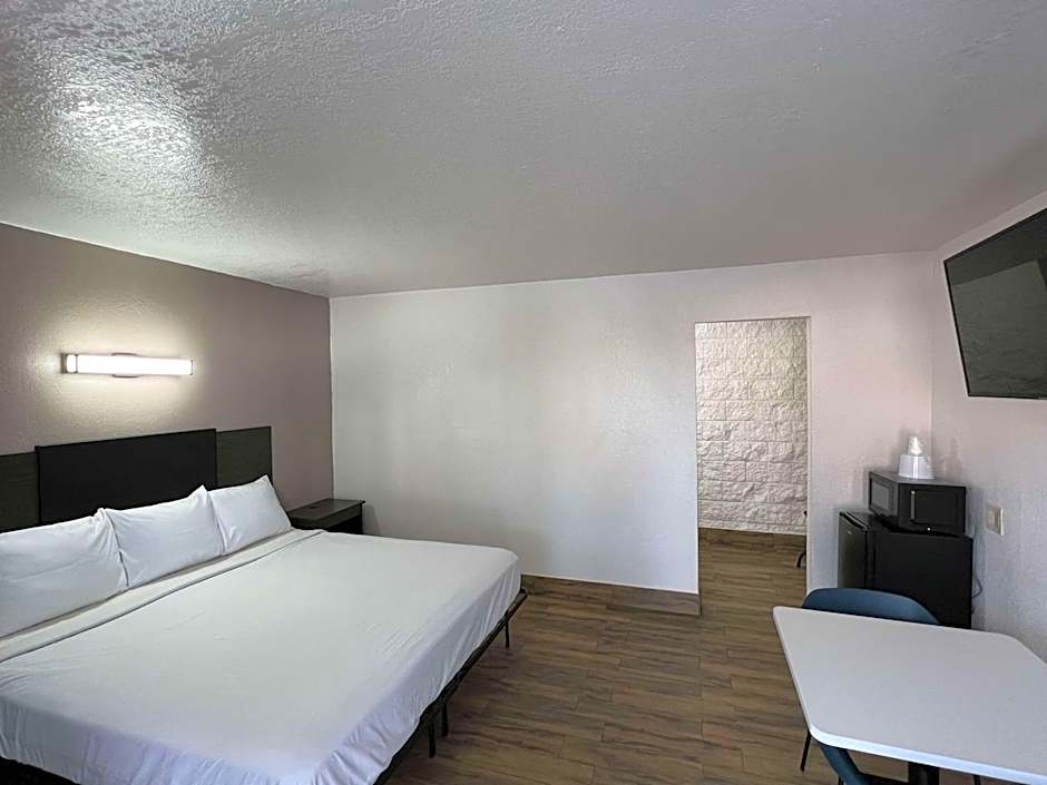 Motel 6-Orange, CA - Anaheim