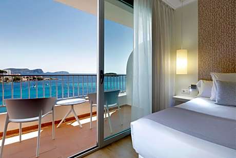Double Superior Frontal Sea View