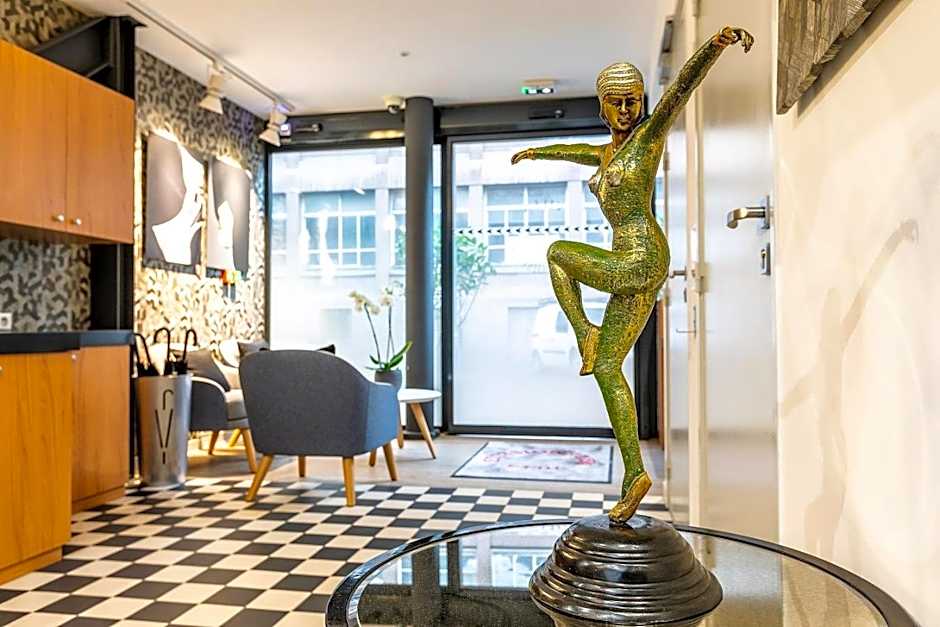 Villa Eiffel Mademoiselle