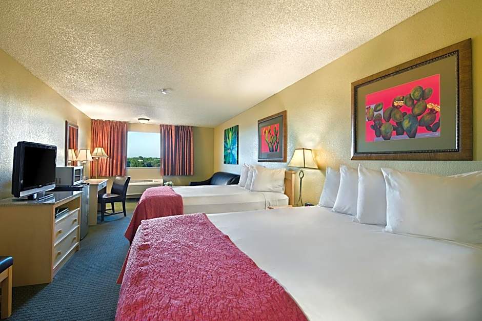 Oxnard Inn Lancaster