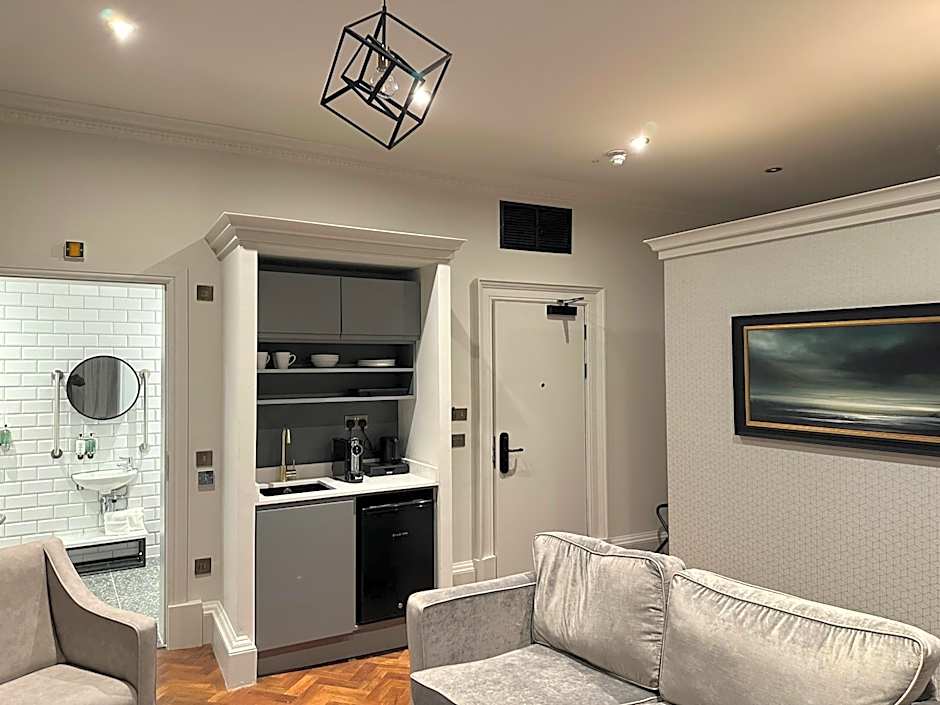 King Street Aparthotel