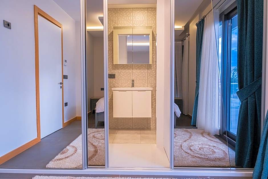 Çeşme lüks huzurlu yeni villa