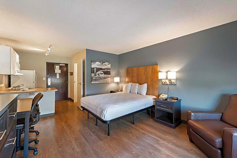 Extended Stay America Suites - Charlotte - University Place
