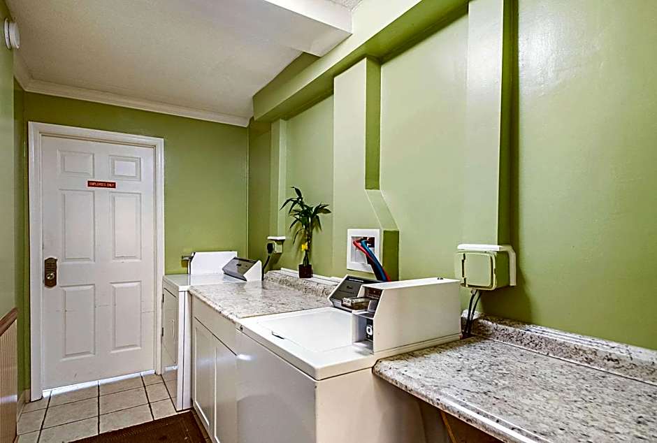 Quality Inn Harpers Ferry - Charles Town