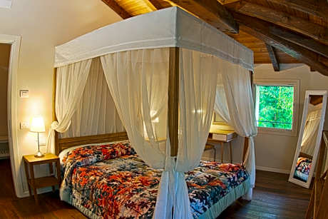 Deluxe Double Room with Bath
