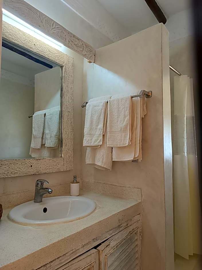 Pole Pole Beach House