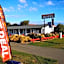 Colonial Lodge Motel