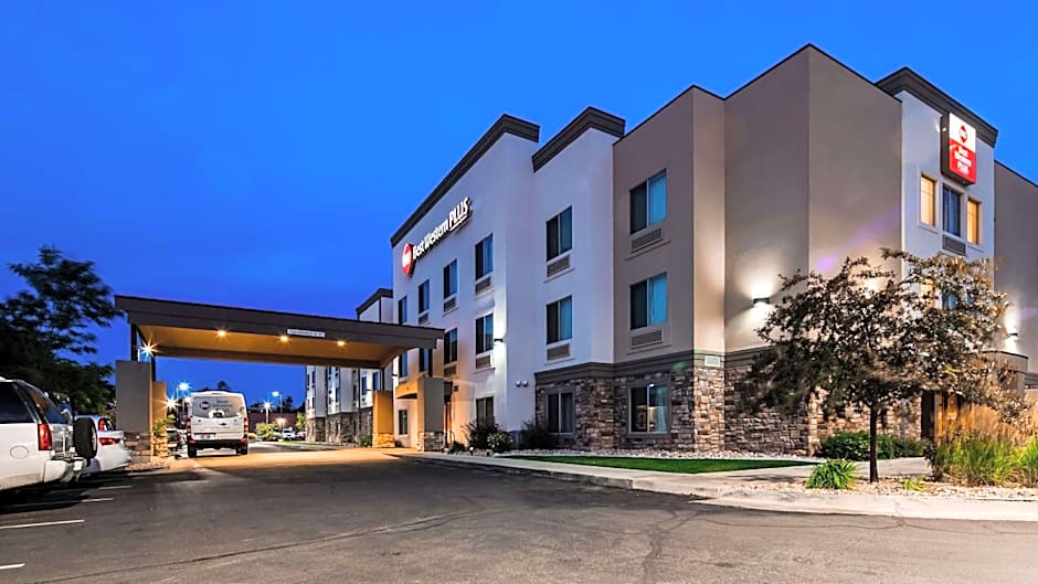 Best Western Plus Airport Inn & Suites