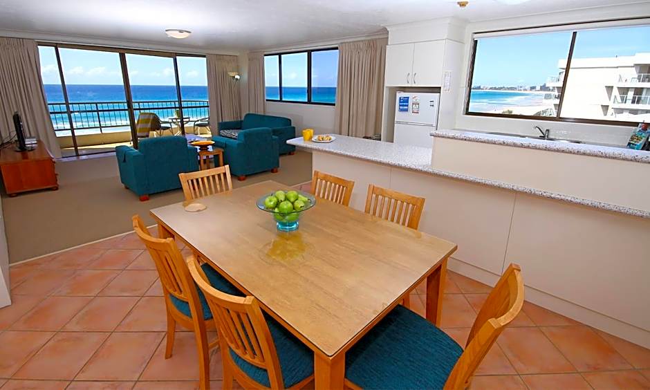 San Simeon Beachfront Apartments Tugun