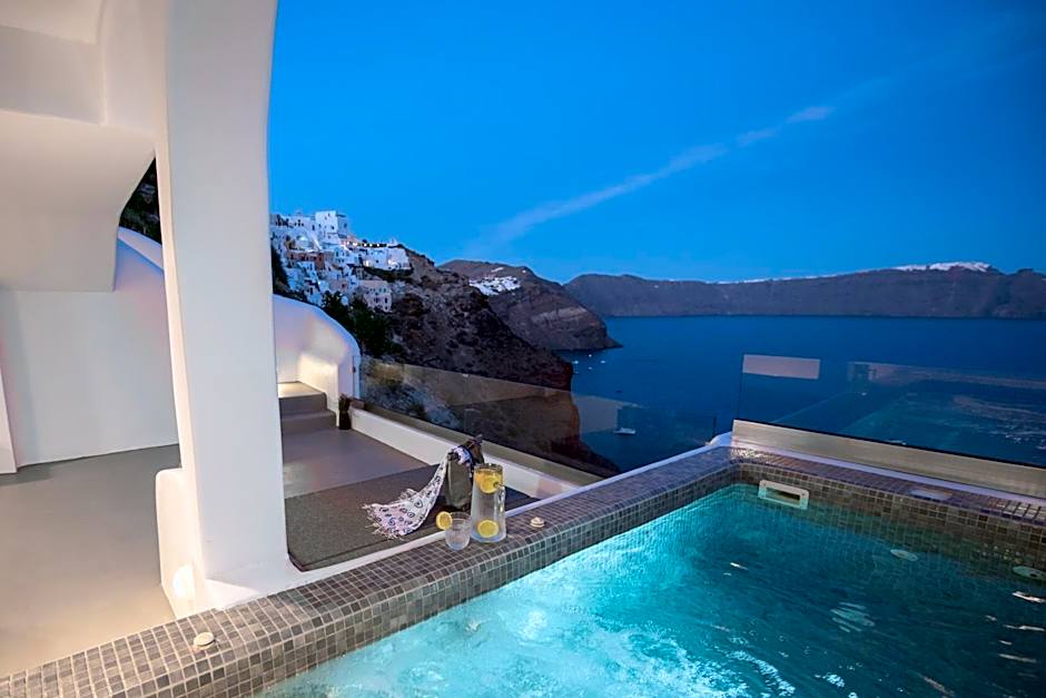 Virginia's Cave Villas