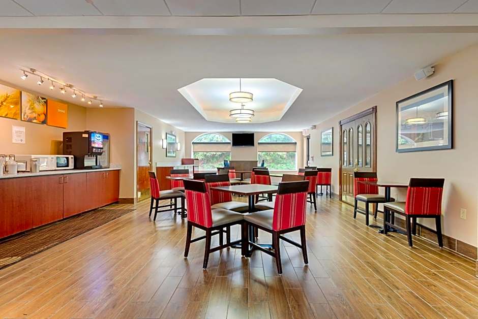 Comfort Inn & Suites Wilkes Barre - Arena