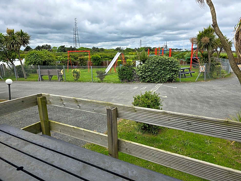 Castaways Holiday Park