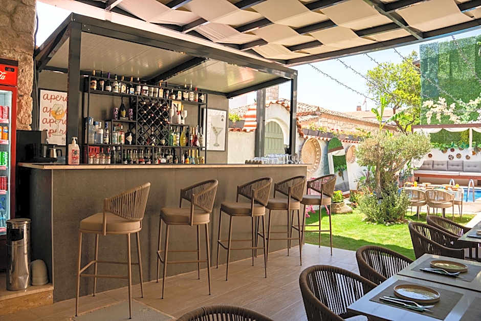 The Comelly Alaçatı