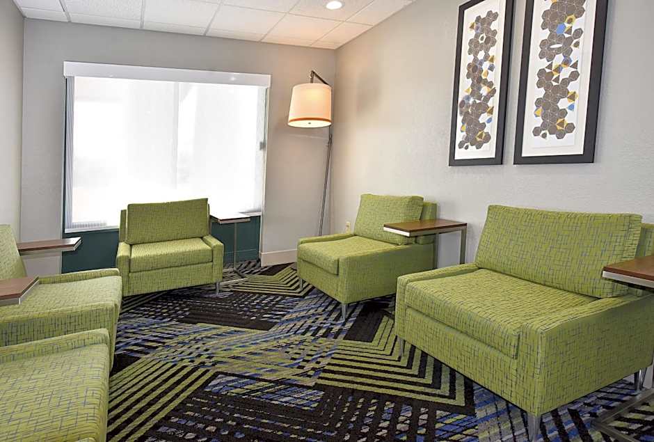Holiday Inn Express Hotel & Suites Selma By IHG