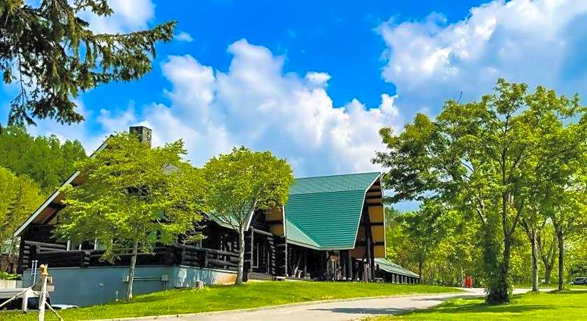 Log Hotel The Maple Lodge