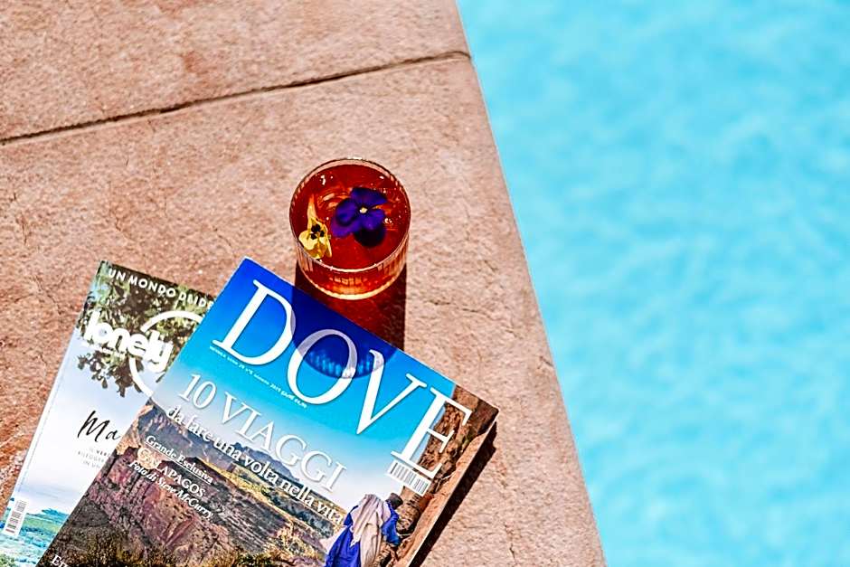 Bella Hotel & Restaurant with private dock for mooring boats